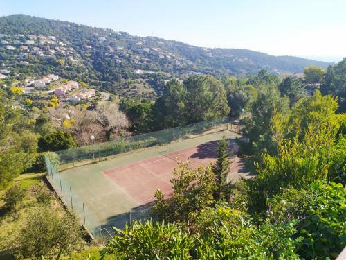 Apartamento Vacance Location Mer Piscine Var Sud Terrasse