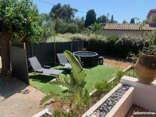 Maison Proven�ale Les Fourmis
