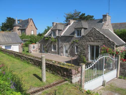 Au Clair De La Dune