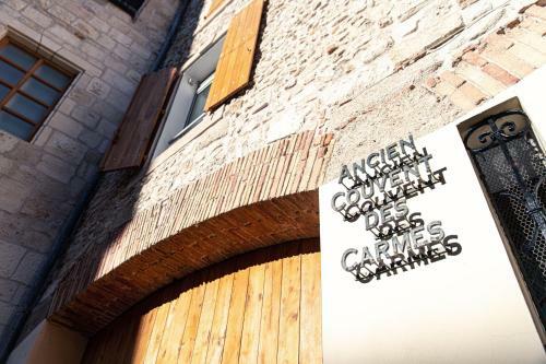 Hostal Chambre Lyre Maison de L'�glise Du Couvent