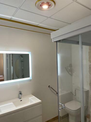Hostal Chambre Lyre Maison de L'�glise Du Couvent