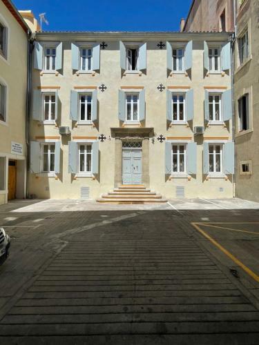 Hostal Chambre Lyre Maison de L'�glise Du Couvent