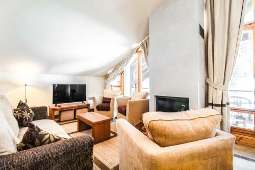 Apartamento Cosy, Modern 2-bed With Fireplace & Beautiful Views