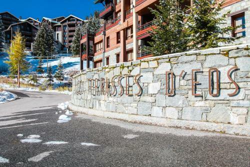 Apartamento Cosy, Modern 2-bed With Fireplace & Beautiful Views