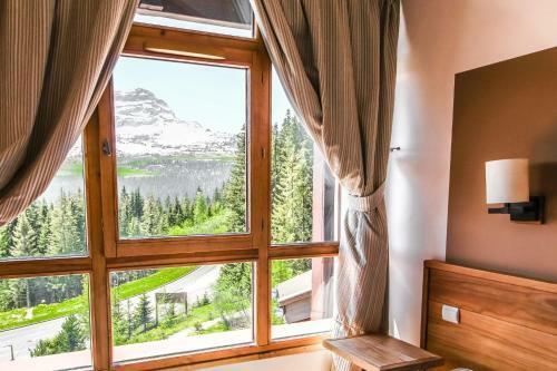 Apartamento Cosy, Modern 2-bed With Fireplace & Beautiful Views