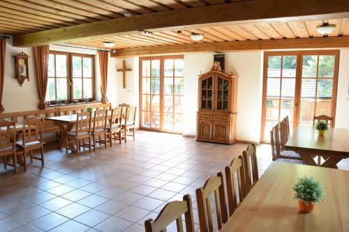 Hostal Penzion Port B�tov