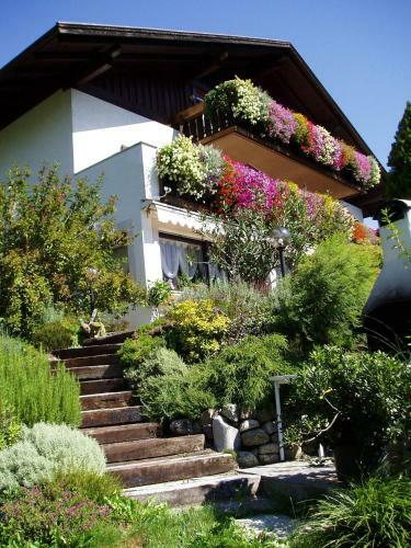 Bed & Breakfast Garni Weghueb