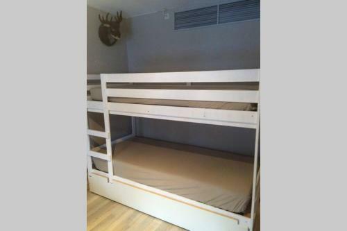 Apartamento Studio Tr�s Chaleureux Et Enti�rement Remis � Neuf