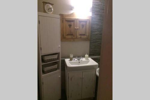 Apartamento Studio Tr�s Chaleureux Et Enti�rement Remis � Neuf