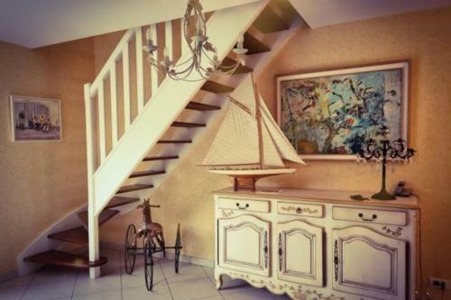 Superb Family Villa With Garden And Terrace