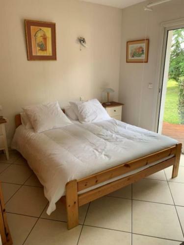 Superb Family Villa With Garden And Terrace