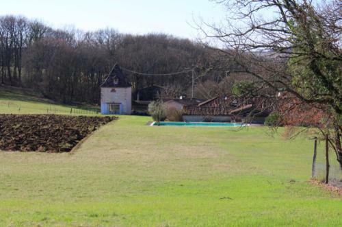 Beautiful Pigeonnier With Sensational Surroundings