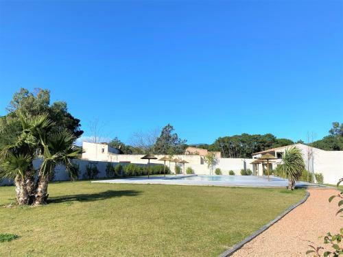Jolie Villa Avec Jacuzzi A 1km de La Plage de Cala Rossa