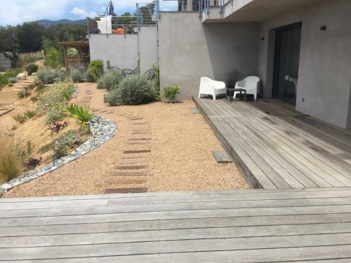 Bed & Breakfast Chambre D'h�tes C�t� Maquis