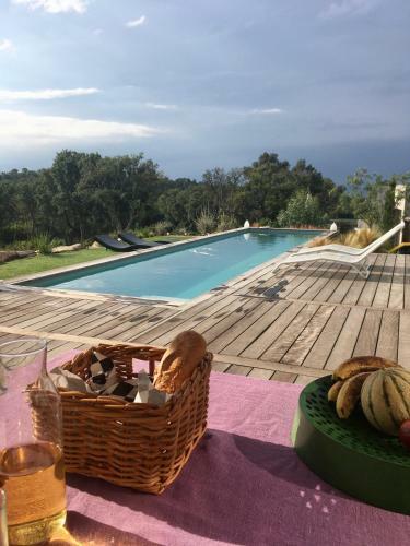 Bed & Breakfast Chambre D'h�tes C�t� Maquis