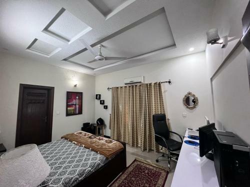 Private Room - Bahria Town