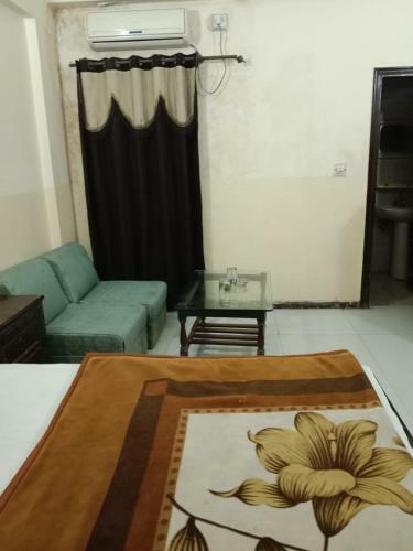 Hotel Khursheed Palace ???? ?????? ????