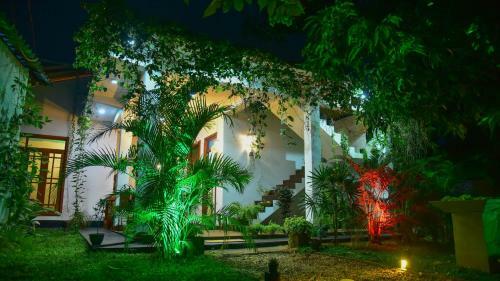 Bed & Breakfast Menara Green Inn