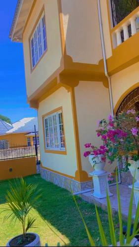 Windbreak Villa