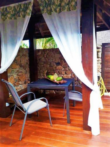 Moorea - Villa Mouaroa Legends