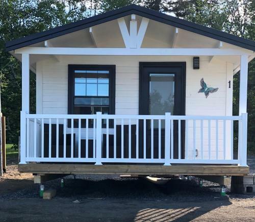 Les Chalets De La Colline Inc