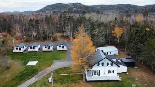 Les Chalets De La Colline Inc