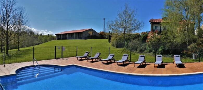 Hotel Palaci�n De To�anes