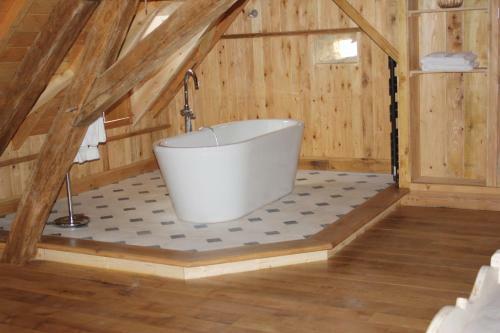 Bed & Breakfast Ch�teau De Mazi�res