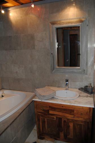 Bed & Breakfast Ch�teau De Mazi�res