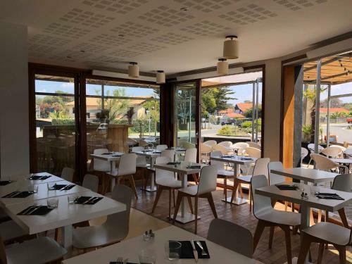 Hotel Le Pavillon Bleu
