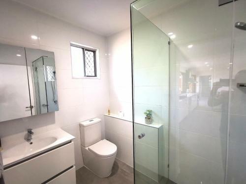 Modern Villa Close To Cbd, Airport, Botanical Gardens