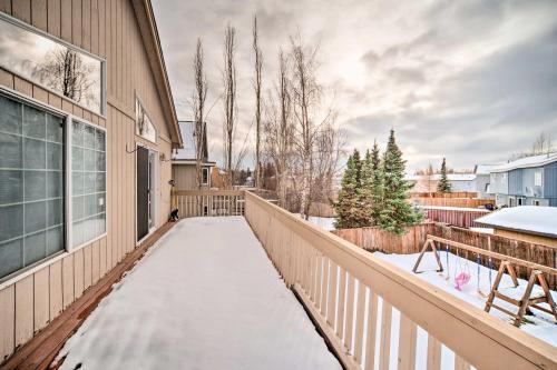 Anchorage Home With Yard Near Parks And Hikes!