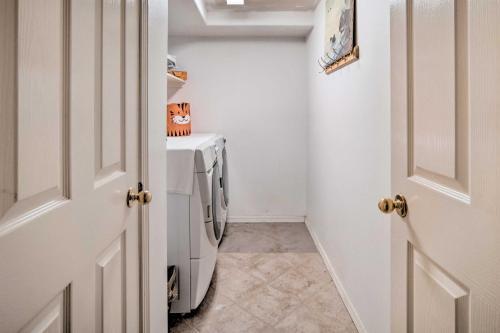 Anchorage Home With Yard Near Parks And Hikes!