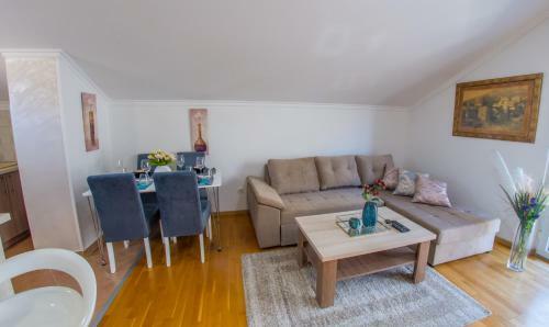Mila Apartments
