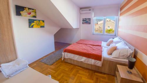 Mila Apartments