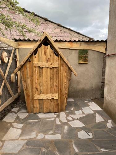 Sahakyans Guest House