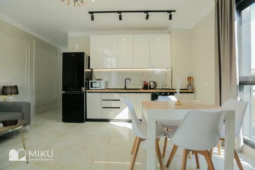 Miku Apartment-lovely 1 Bedroom Spectacular View