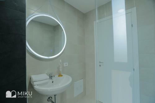 Miku Apartment-lovely 1 Bedroom Spectacular View