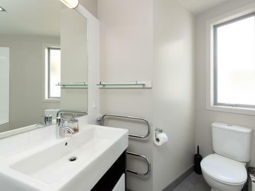 Oceanside - Paihia Waterfront Apartment