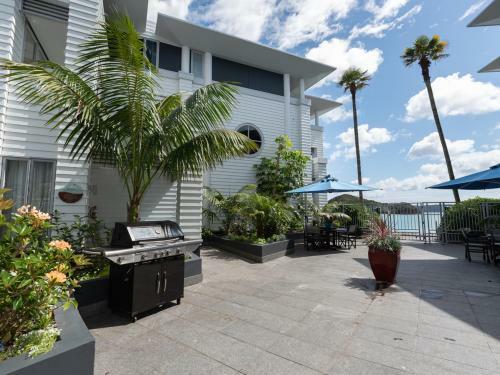 Oceanside - Paihia Waterfront Apartment