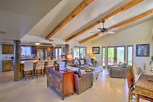 Stunning Home With Views 4 Mi To Fountain Park