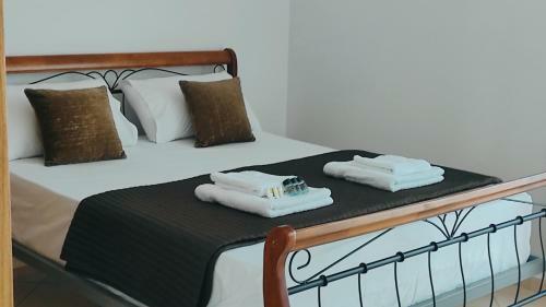 Four Seasons Apartments