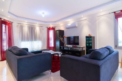 Dili Home