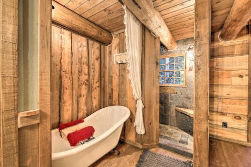 Rustic Greer Cabin With Mountain Views!