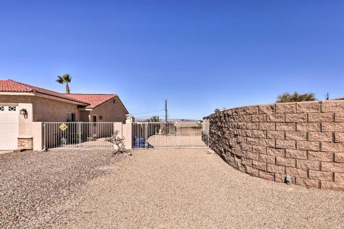 Lake Havasu Pad With Private Pool 3 Mi To Lake