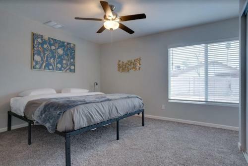 Private Resort Centrally Located W/ Outdoor Oasis.