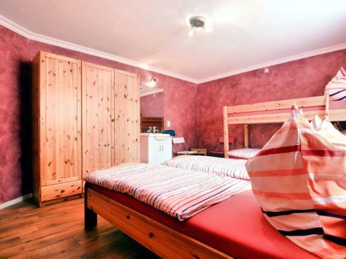 Holiday Home Annick Nidrum