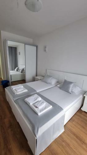 Hotel Elan Luxury Apartments & Lounge Bar
