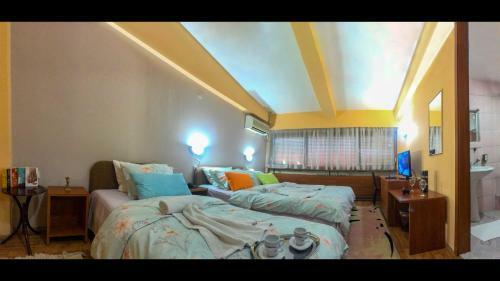 Hostal Room In Guest Room - Hotel Square Macedonia