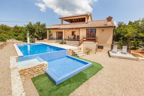 Villa Dubravko
